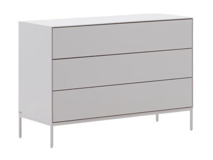 Bílá lakovaná komoda Kave Home Vedrana 110 x 40 cm