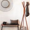 Hnědý dřevěný věšák Kave Home Chelsey 170 cm -fv-interier-25