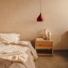 Dubový noční stolek Kave Home Alguema 60 x 40 cm -fv-interier-25