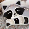 Šedá borovicová dětská LED lampa Mýval 37 cm -fv-interier-25