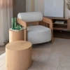 Dubový odkládací stolek ZUIVER SILO ⌀45 cm -fv-interier-25